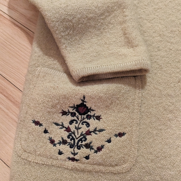 Conviction Sport Wool Sweater - Picture 4 of 8